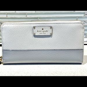 Kate Spade New York Large Continental Wallet